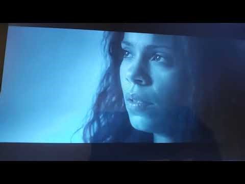 AVP:ALIEN VS PREDATOR clip-" An Alliance" (2004)