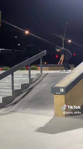 groovin 🕺 #kickflip #trending #park #justhavefun #skateboardingisfun #skateboarding #skater #fyp #flip #hardflip