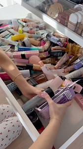 480K views · 14K reactions | asmr makeup organization ✨these are all my primers and setting sprays 﫢 should I do my foundation or blush drawer next? #makeuporganizer #makeuporganization #makeupasmr #asmrmakeup #beautycreator #asmrsounds | Glam with Dee | Facebook