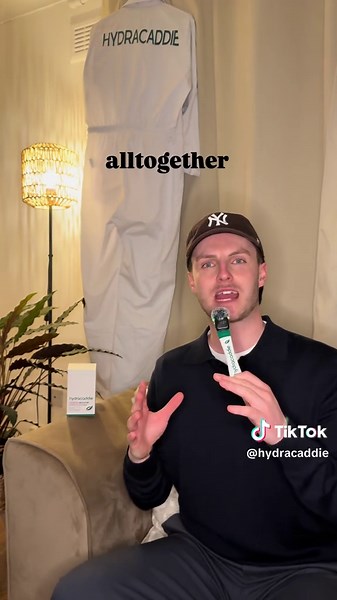 Struggling to find your partner a gift for Christmas? We have the answer! The hydracaddie gift box, containing 2 boxes of hydracaddie electrolytes and 1 hydracaddie lifestyle bottle. With only 26 left in stock, order before 15th December to ensure it’s delivered before Christmas. 🏌️⛳️