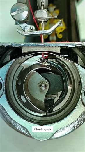 How a Sewing Machine Shuttle Works | Sewing Machine Repair Basics #shortsfeed #sewing #tailoring #😱