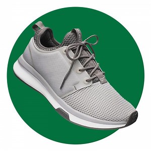 6 best shoes for people with heel spurs
