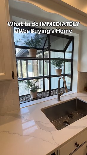  Just closed on your new home? Here’s what to do next ✨ 1️⃣ Change...