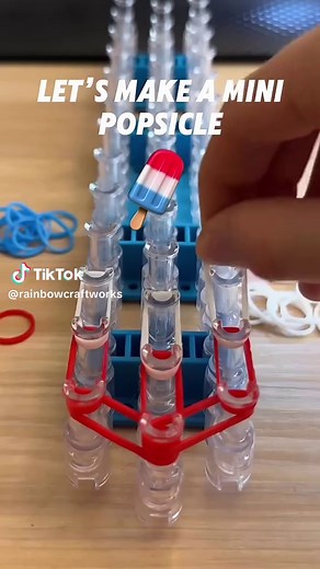 Let's Make a Mini Popsicle On a Rainbow Loom ❄️ | Design Credit: webkinzfun99 on YT