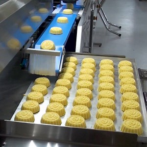5M views · 1.4K reactions | This machine can produce 4,000 mooncakes every hour.  | Insider Presents | Facebook