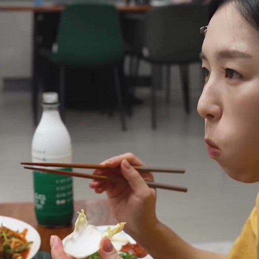 Today Menu is Braised Pork & Korean Style Seasoned Fresh Oysters | Foodies Vlog