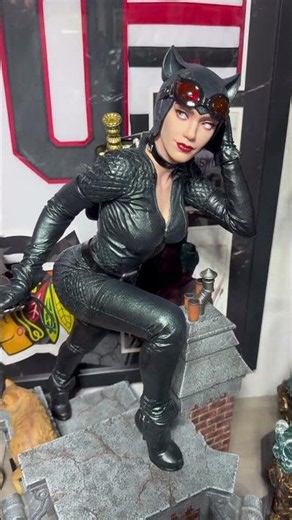Added Prime 1 Studio Catwoman to my Batman Statue Collection