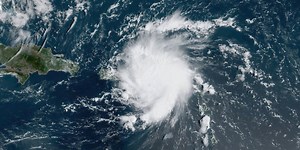 Reminder: Zello for iPhone is not an actual walkie-talkie, and still needs internet connectivity to work | AppleInsider