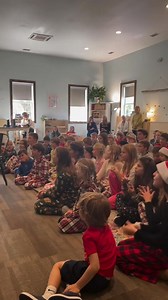 When Christmas carols turns into a worship set. They knew every single word of “That’s Who I Praise” 🥹 | Brandon Lake
