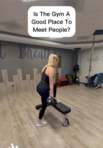 Is the gym a good place to meet people? 🤔 #trainer #gym