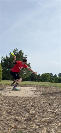 Blasting a Forehand Hyzer Flip