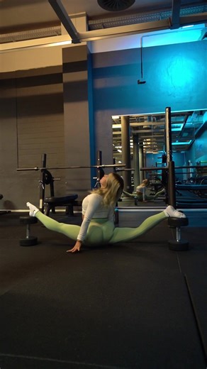 Könnt ihr einen Überspagat?🖤