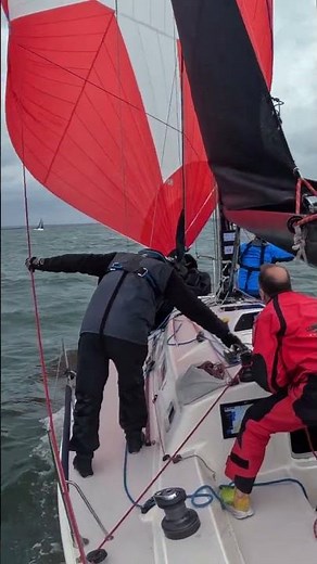 Close Call! Intense Spinnaker gybe During Race #sailing
