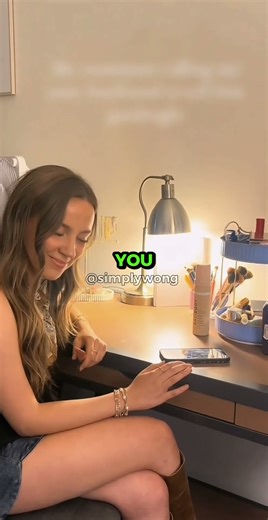 He went full "psycho" when her roommate called... this is true love lol.