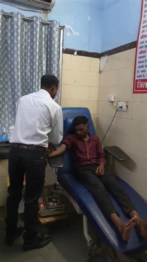 आज मैंने किसी की जान बचाई 😢❤️ | Blood Donation Vlog | Real Story