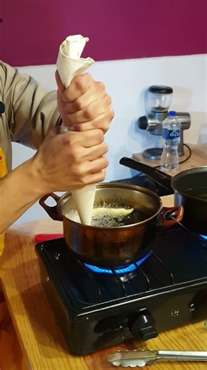 I Tried Making Churros in Mexico City 🇲🇽