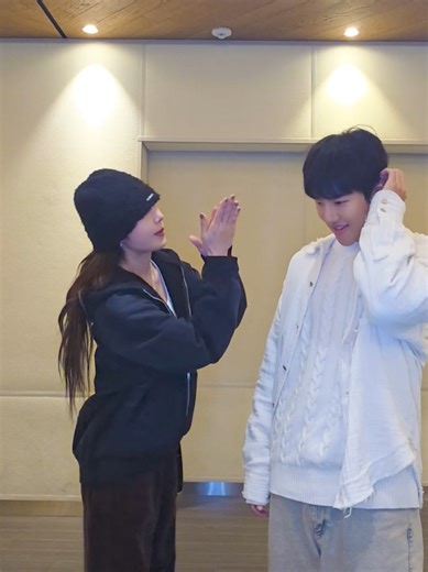 킹키와 함께하는 Love Me More 챌린지