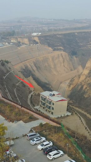 Jasvant Singh on Instagram: "The leaning building in Shanxi Township's ravine has stood there alone for many years. According to local villagers, it was called the Strong Building by the locals because of the landslide that year!"