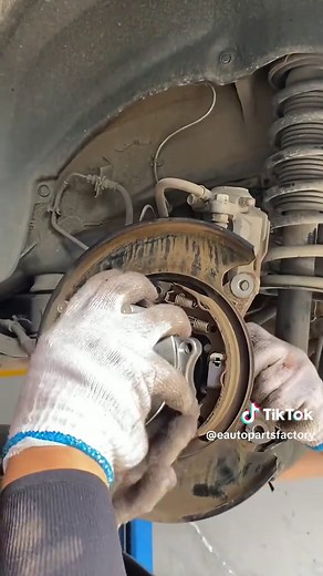 Essential Guide to Replacing Rear Wheel Bearings in Cars