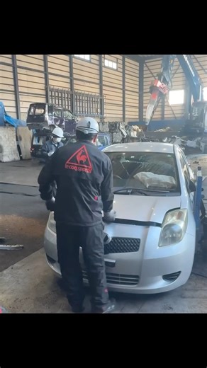 Dismantling of Toyota vitz | Auto parts.com