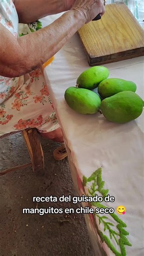 Receta del Guisado de Manguitos en Chile Seco