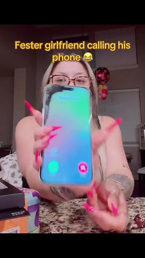 The paused at the end LMAO she was scaredddd #ashtrevino #blowthisup #foryoupage #ashtrevinodrama