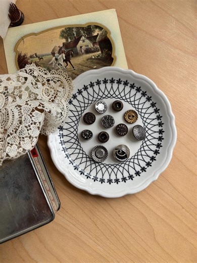 Vintage Antique Button Lot. Carved Metal and Faceted. Round. Circle. Sewing Destash. - Etsy