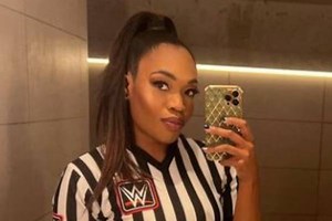 Aja Smith Biography - Net Worth, Family, Husband | BiographySet