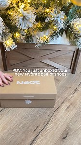 Comfort shouldn’t be complicated — it should support you. ✨ The Purini Mary Jane keeps up with real life: a lightweight, slip-resistant sole that moves with you, an adjustable strap for a custom fit, and an APMA-accepted design for healthy alignment. Plus, the removable cork & latex footbed cushions and adapts to your foot for all-day comfort. Classic style, modern comfort, and wellness you can feel with every stride. 🤍 Explore Purini here → https://ow.ly/mC5v50XQsQr . . . #Naotshoes #wintersho