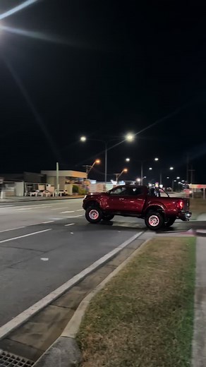 gas #fyp #np300 #6inchlift #35s #twinturbo #liftedtrucks #defectszn #coils