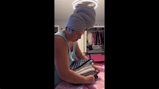 Watch Pack with me using Bagail compression packing cubes on Amazon Live