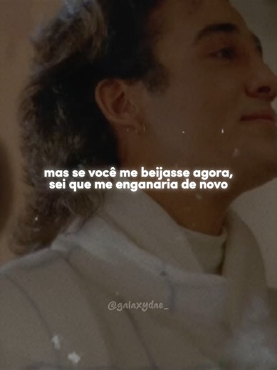 Música: WHAM! - Last Christmas #tipografia #musica #traducao #foryou #viral