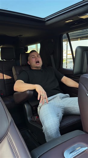 2023 Cadillac Escalade: Lüks ve Konforu Keşfedin