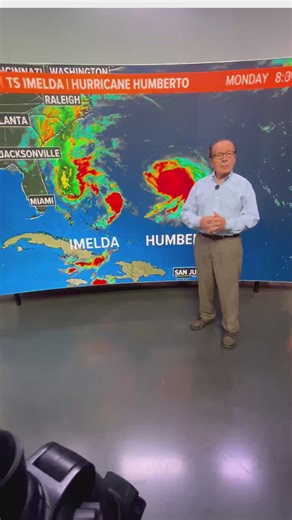 There are 2 tropical cyclones off the southeast US