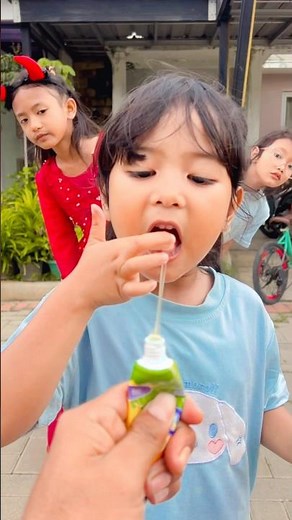 Makan slay apa ya itu kaya enak banget🤩