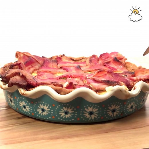 I'd never think of making pie for breakfast. I HAVE to try this. Full recipe here: http://littlethings.us/NgitUY | LittleThings: DIY