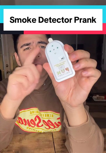 😂🚨 This tiny gadget causes MAXIMUM chaos with ZERO effort… The Smoke Detector Prank Toy beeps like a REAL alarm and will have everyone confused, checking the ceiling, and losing their minds 😭🔥 Hide it behind a door… under a table… in a backpack… and just wait for the meltdown 😂 This is the prank you didn’t know you needed 🤣 #tiktokmademebuyit #prankwars #funnypranks #prankster #PrankVideo