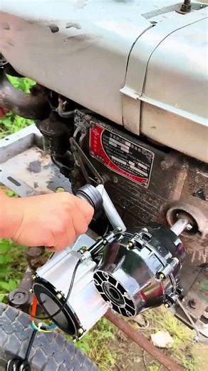 Turning an Old Tractor Into Electric Start! Smart Engine Upgrade in Minutes