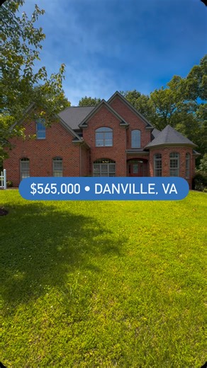 $565k - 113 Hemlock Drive, Danville Virginia Comment “Brick House” for the listing! ⬇️ This 6-BR, 4-BA brick home has: ✨ Over 4,000 sq ft of living space 🔥 Gas fireplace finished daylight basement 🛁 Large en-suite bath double walk-in closets 🚗 Attached double garage 💎 Freshly landscaped & move-in ready 🏡 PRICED BELOW TAX VALUE 👀 👋 Hi I’m Kim, a Virginia REALTOR® helping people find homes that fit the life they actually want to live. — 📍Kim Fowlkes, Broker/Owner 📞 Keller Williams Realty 
