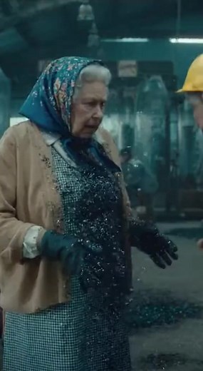 POV last day at the particle farm goes full scifi as the Queen drops particles the lab flips to dark matter mode sirens blare ragdoll physics royal thumbs up then the swirl takes over Terminator vibes. Watch: https://sub.dnpl.us/saa 👑 #quantumqueen #darkmattermoment | Bad TV and Movie Clips - Fair Use