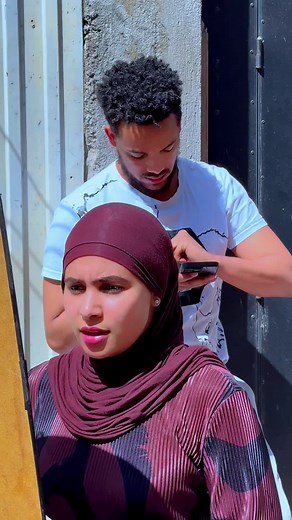 የኢማም እክራም ቡክሽ ተመልከት