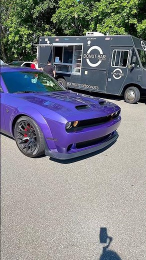 The Purple Color on a Dodge Hellcat Looks SO GOOD! 🇺🇸💨😈