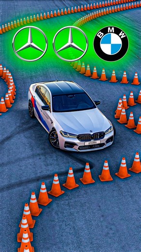 BMW vs 2x MERCEDES: IMPOSSIBLE DRIFT BETWEEN CONES 🔥