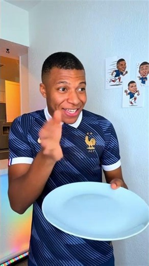 Sharing with Mbappe 🤣 #football #Haaland