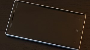Verizon’s new Windows Phone flagship, the Nokia Lumia Icon, reviewed