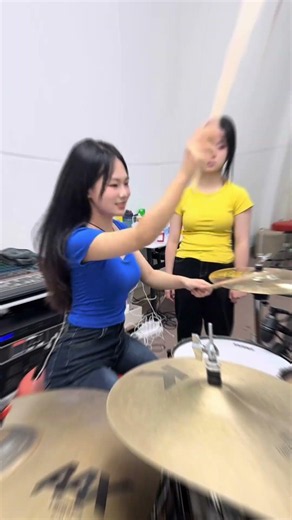 提升Groove的核心方法｜Crazy Drum Fill#drumset #china #架子鼓#女鼓手 #drummer #drums#asianmusic #drumming