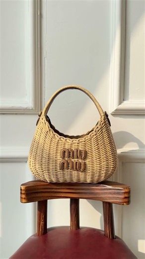 The Ultimate Summer Woven Bag Guide | Designer Straw Bags 🌴5款超美夏日精品編織包推薦：打造完美度假風 🏖️ #bag #vintage