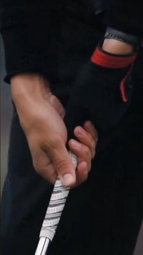 Interlock, overlap, or 10-finger? #golf #pgatour #michaelthorbjornsen