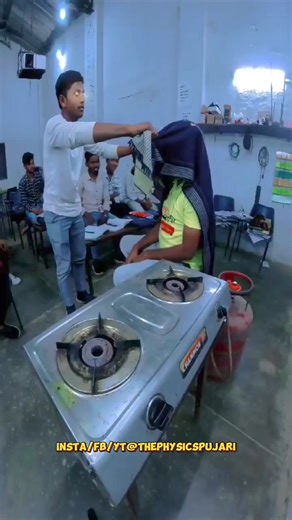 #physicspujari #physicswithfun #science #dailyphysics #funwithphysics #experiments #physics #gas #experiments #cbse #vigyan | Thejalajgupta