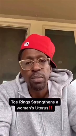 Higher To Health on Instagram: "Womb wisdom from the ancestors 👣✨ Wearing toe rings on the second toe isn’t just a fashion statement—it’s womb therapy. In holistic traditions like Ayurveda, toe rings are believed to stimulate pressure points linked to the reproductive system. This can help tone the uterus, support hormonal balance, and even regulate the menstrual cycle. 🌿 It’s the little things that support BIG healing. Tag a womb warrior 👇🏽 #HigherToHealth #WombHealth #HolisticHealing #ToeR